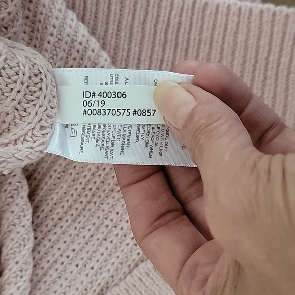 Express Oversized V-Neck Sweater, Pink, NWOT, Size M - Picture 6 of 8